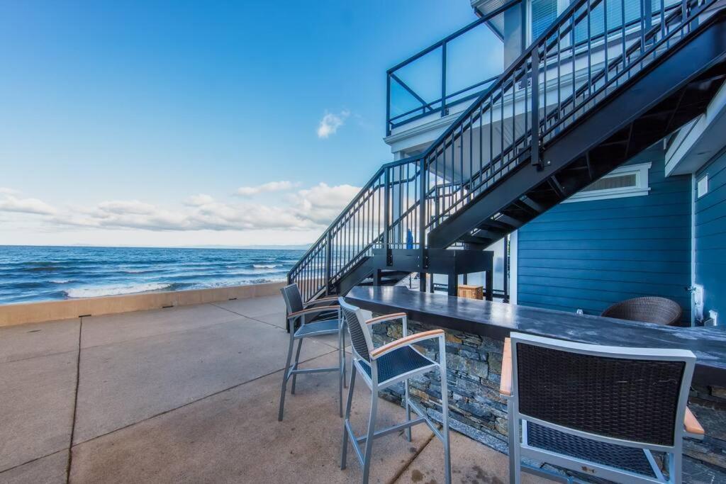 Qualicum Beach Ocean Suites エクステリア 写真