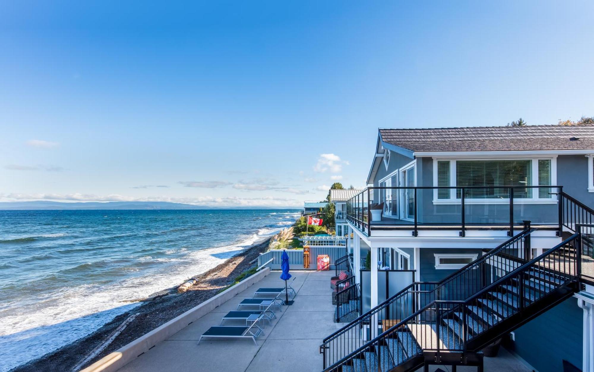 Qualicum Beach Ocean Suites エクステリア 写真